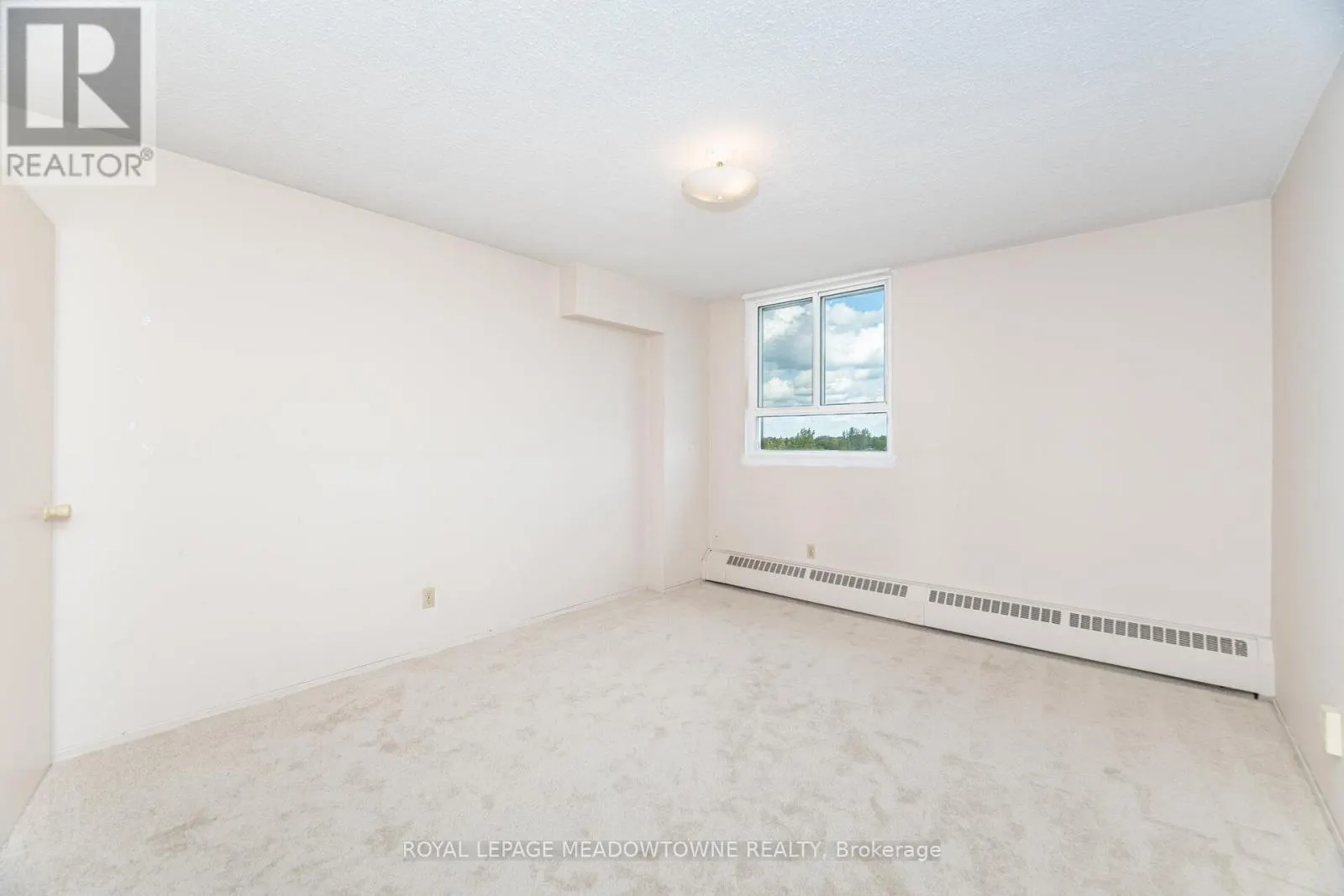 804 - 225 HARVARD PLACE