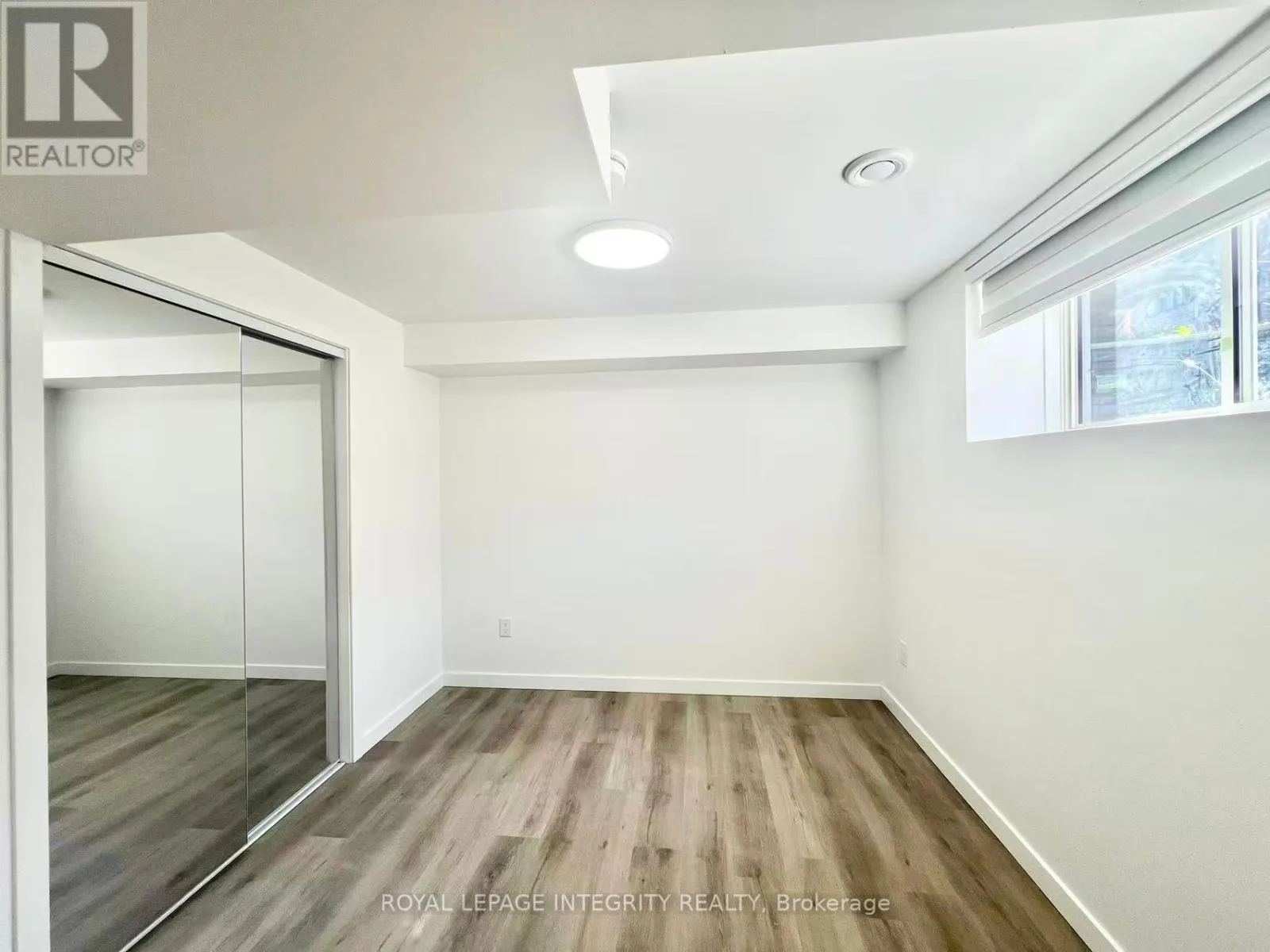 BASEMENT - 165 GOSLING CRESCENT