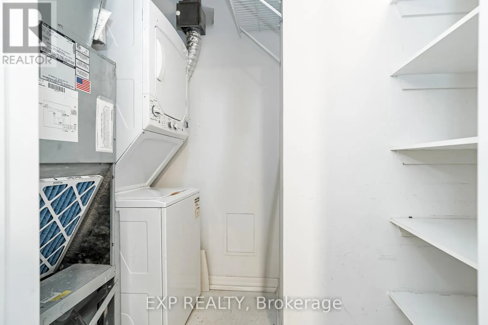 2606 - 242 RIDEAU STREET