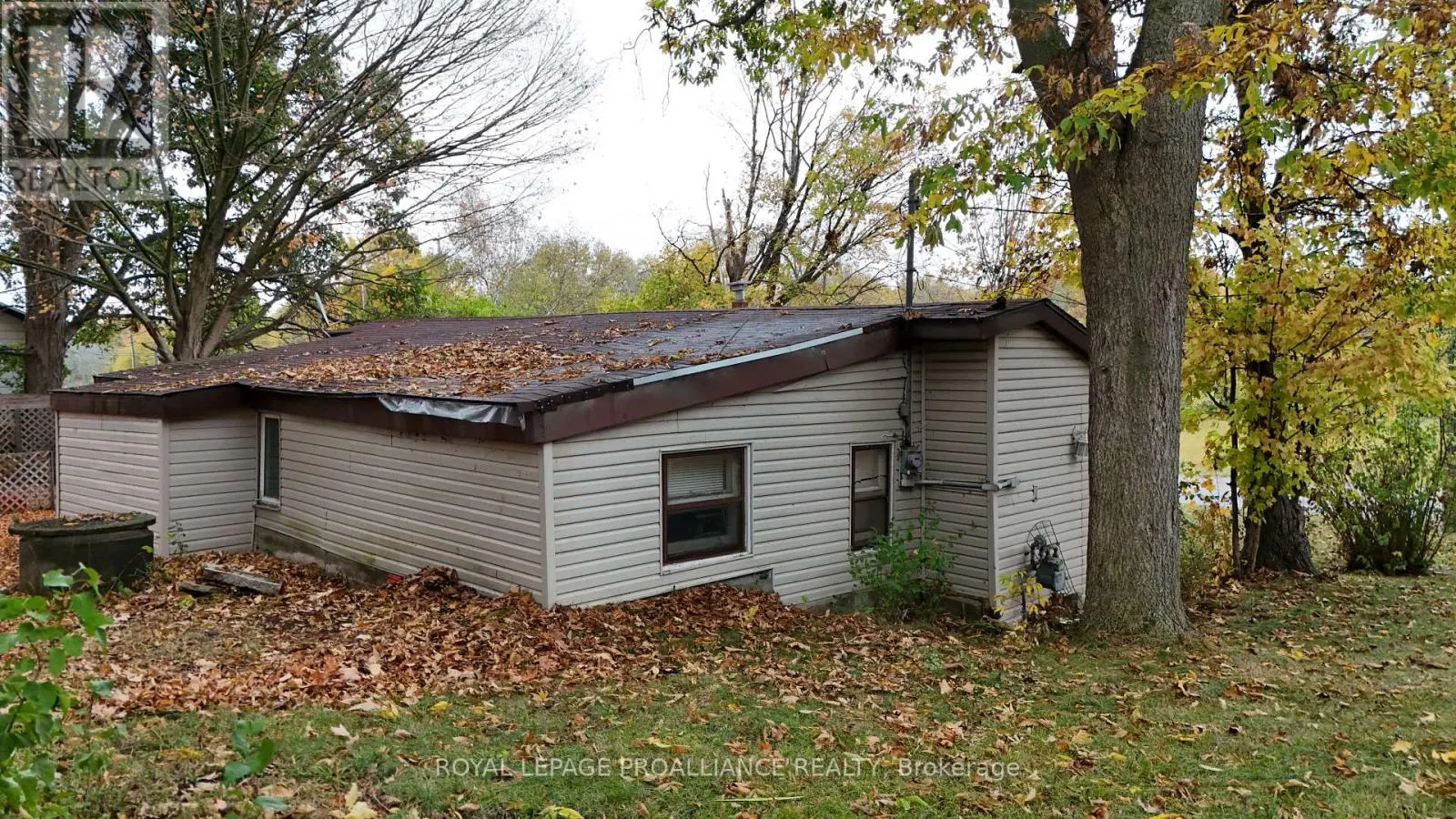 2112 HAMILTON ROAD