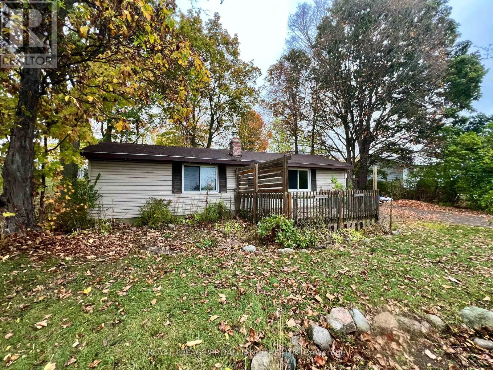 2112 HAMILTON ROAD