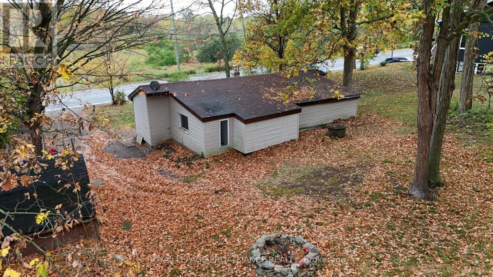 2112 HAMILTON ROAD