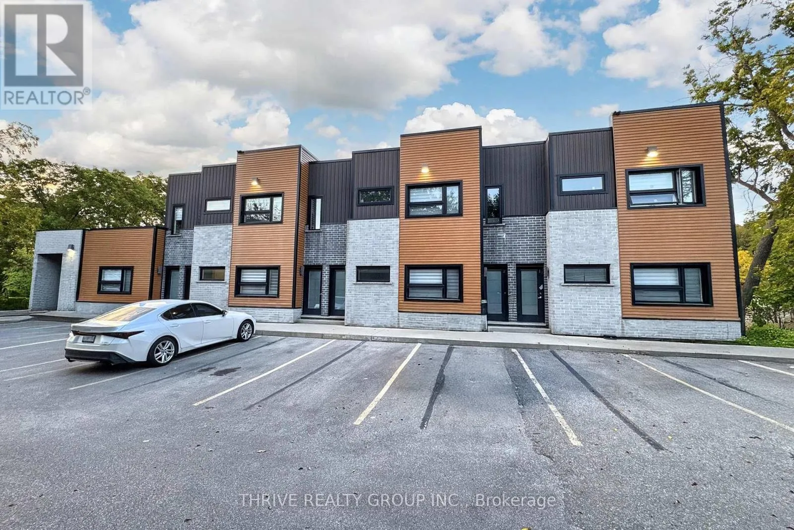 1 - 147 POND MILLS ROAD, #1