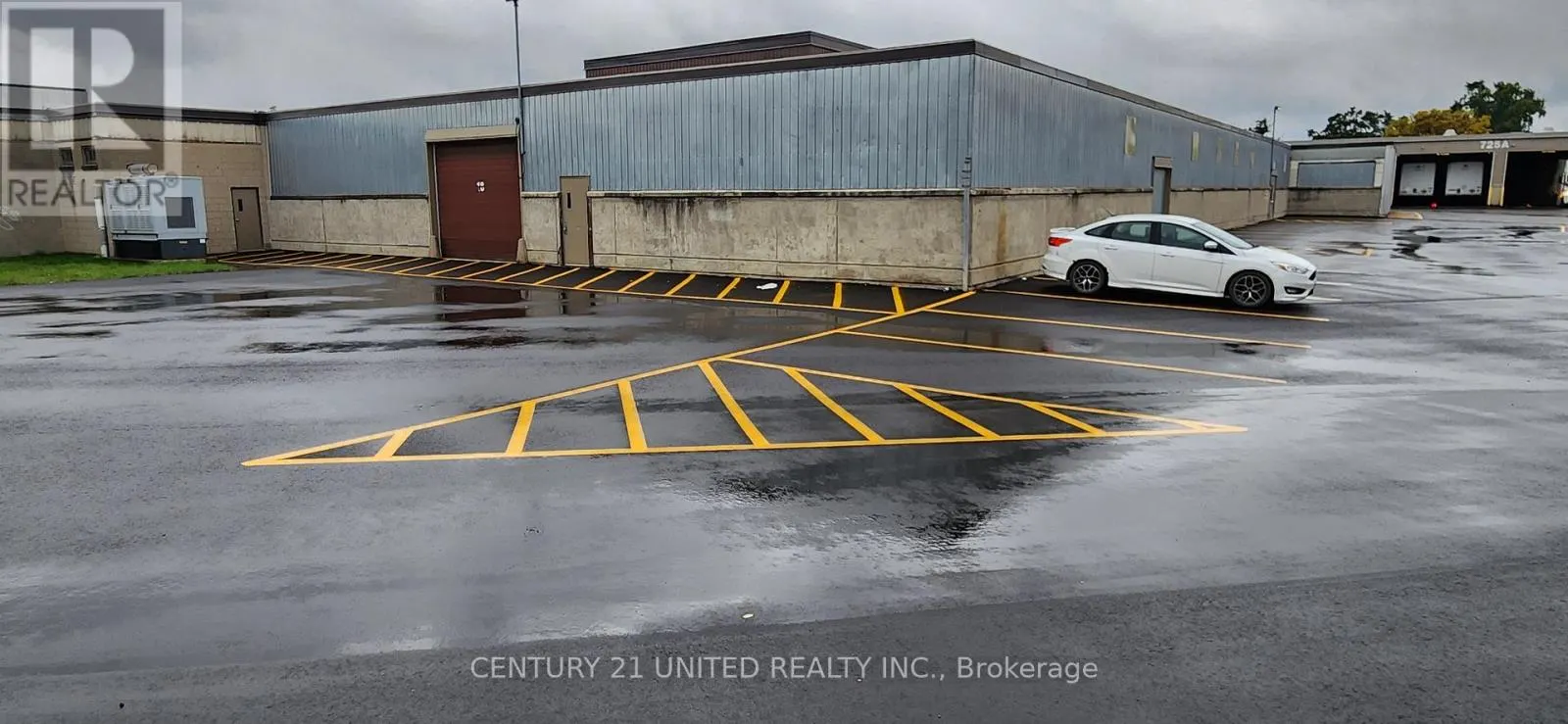 4 - 739 MONAGHAN ROAD, #4