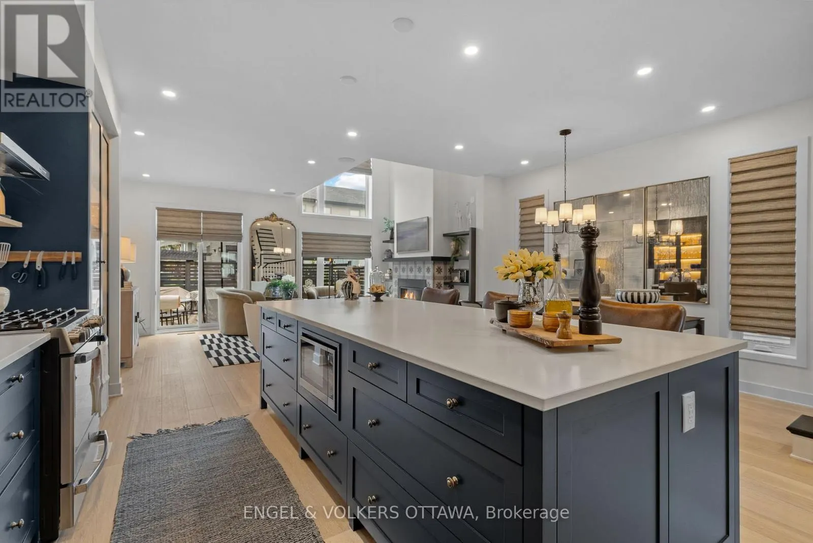 196 HAWKESWOOD DRIVE