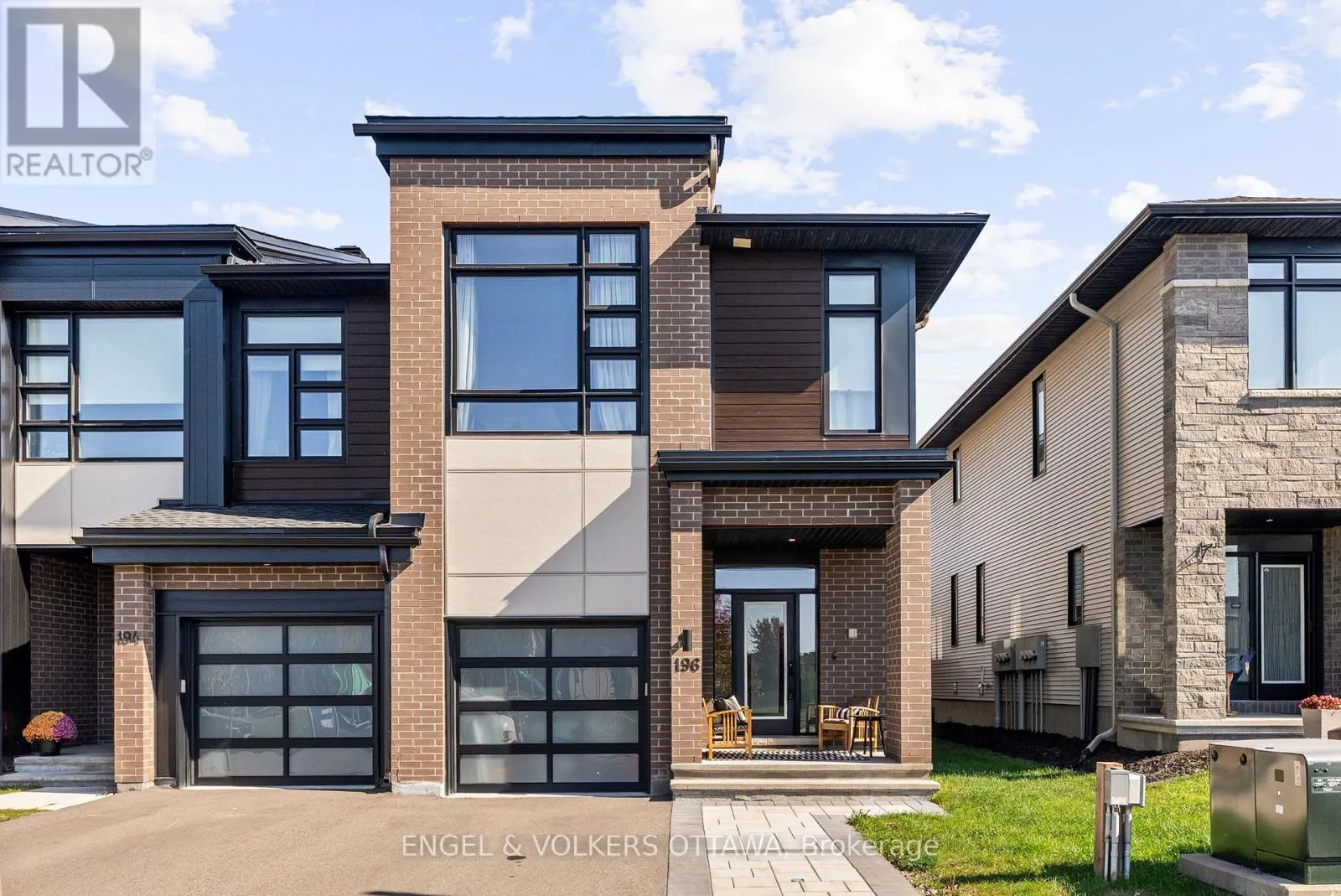 196 HAWKESWOOD DRIVE