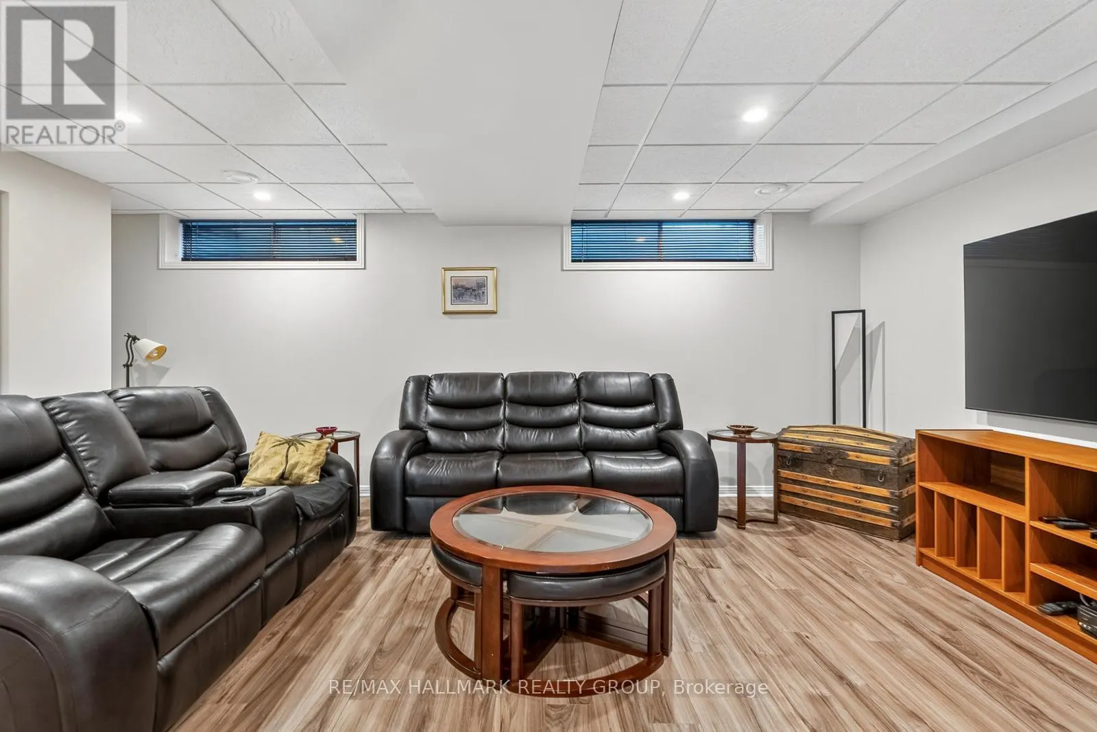 1816 APPLEGROVE COURT