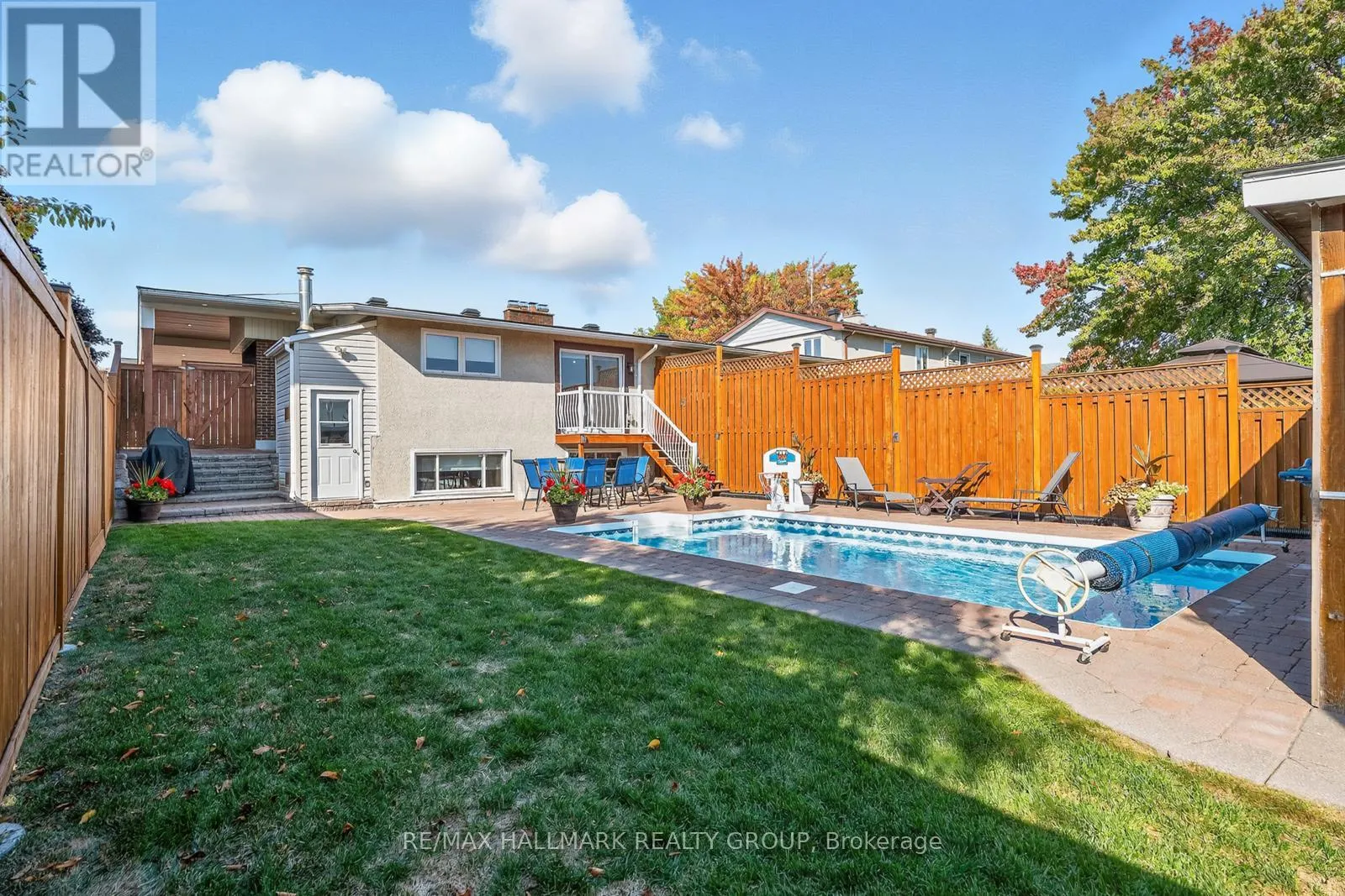 1816 APPLEGROVE COURT