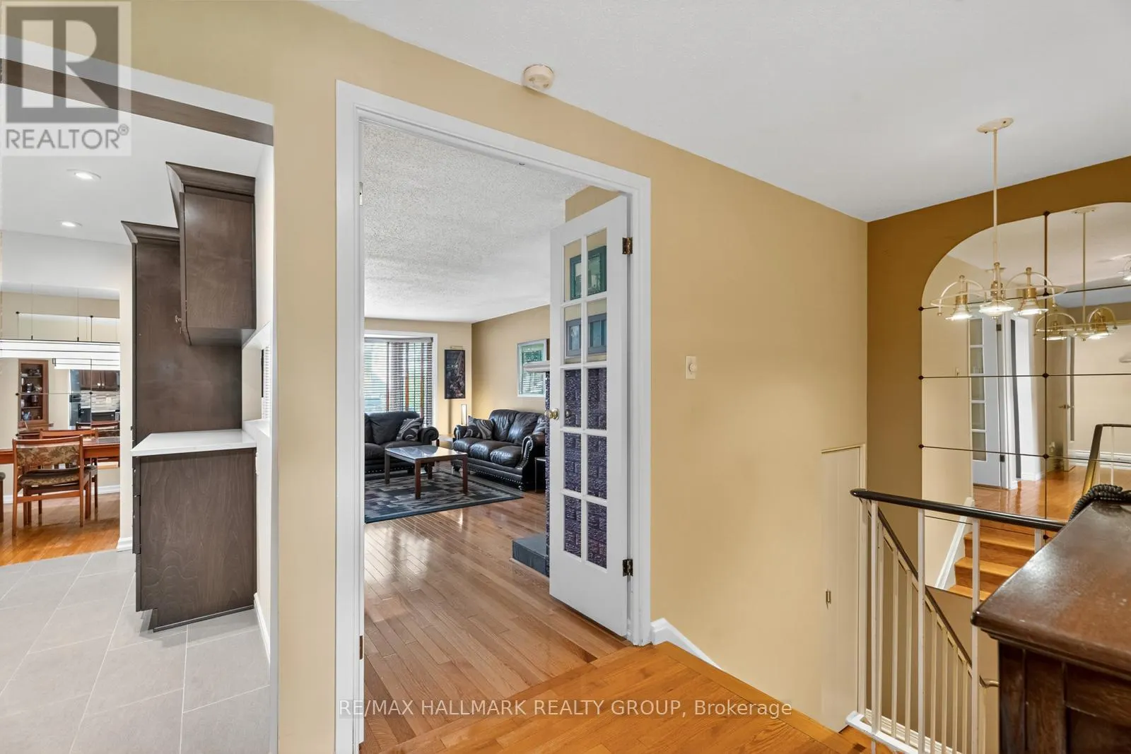 1816 APPLEGROVE COURT