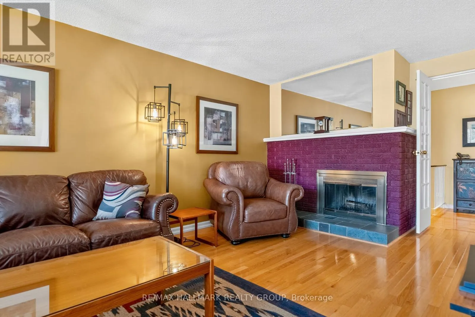 1816 APPLEGROVE COURT