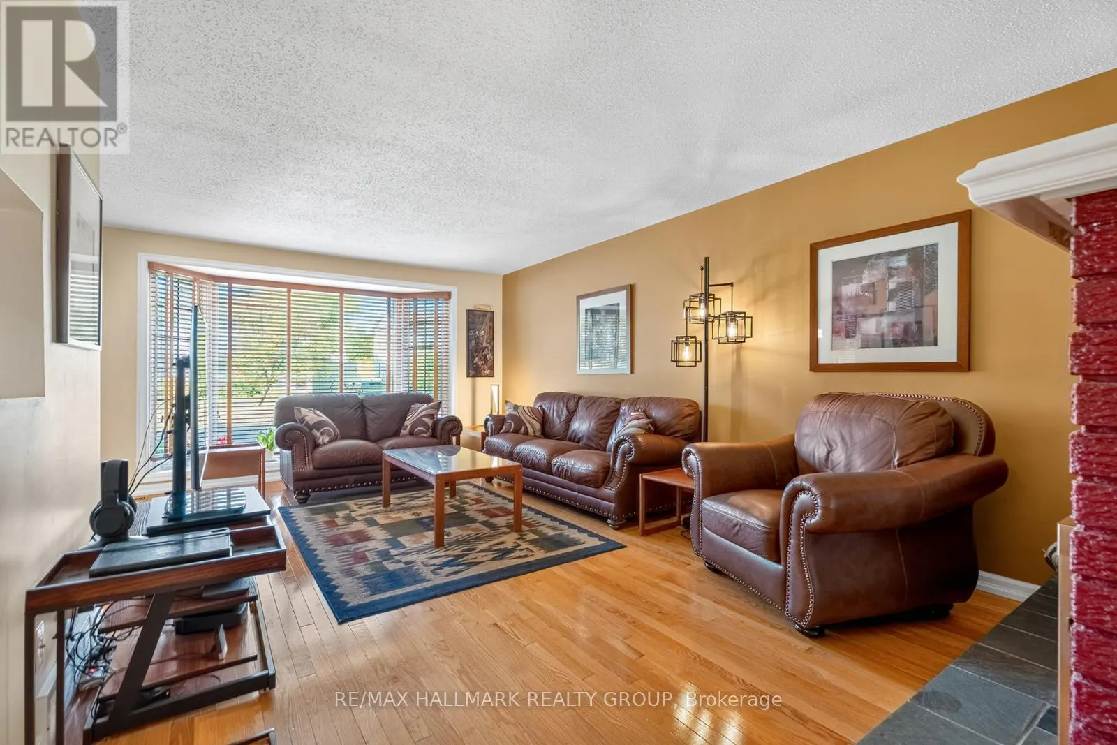 1816 APPLEGROVE COURT