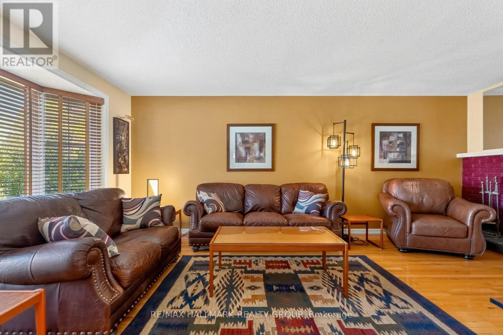 1816 APPLEGROVE COURT
