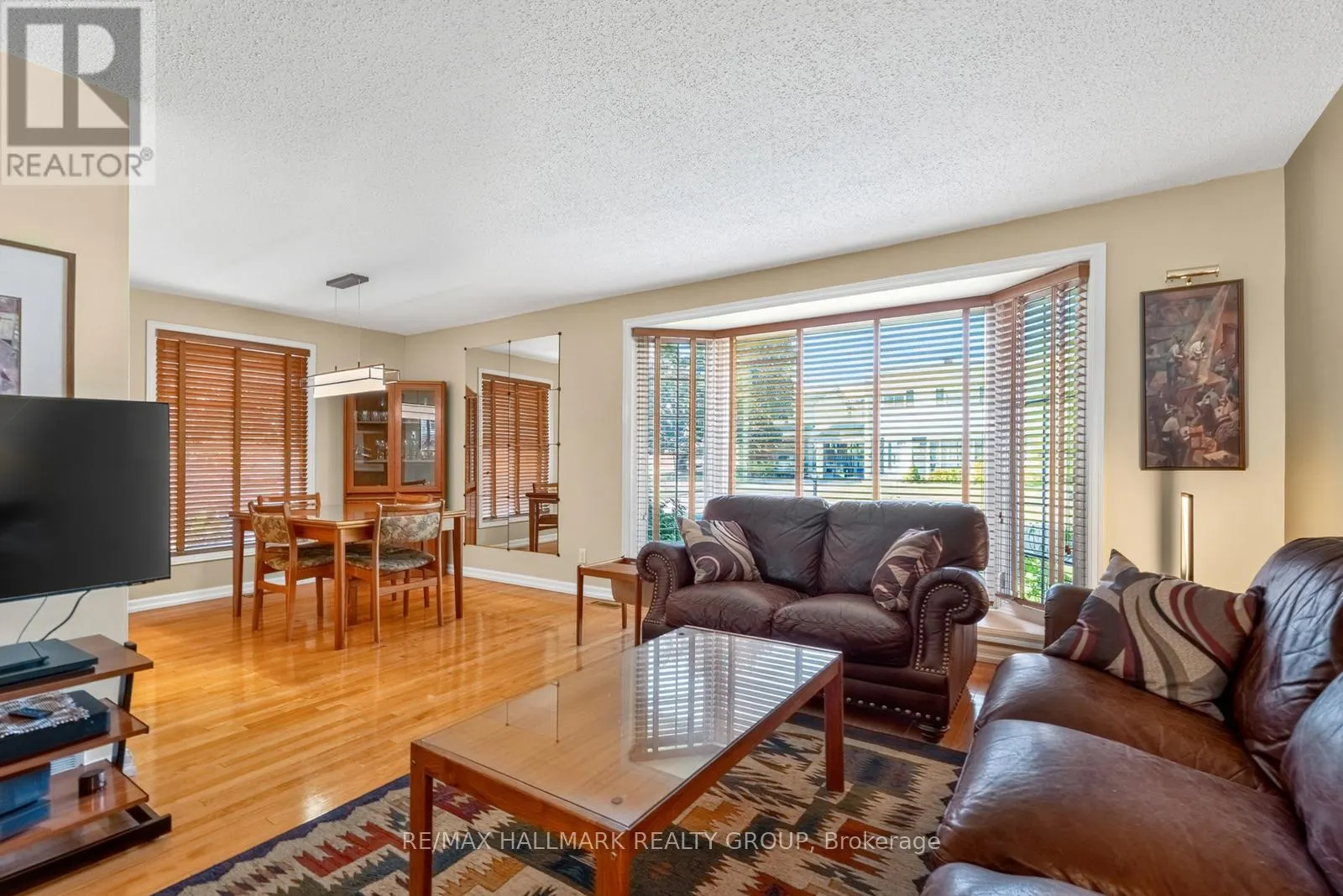 1816 APPLEGROVE COURT