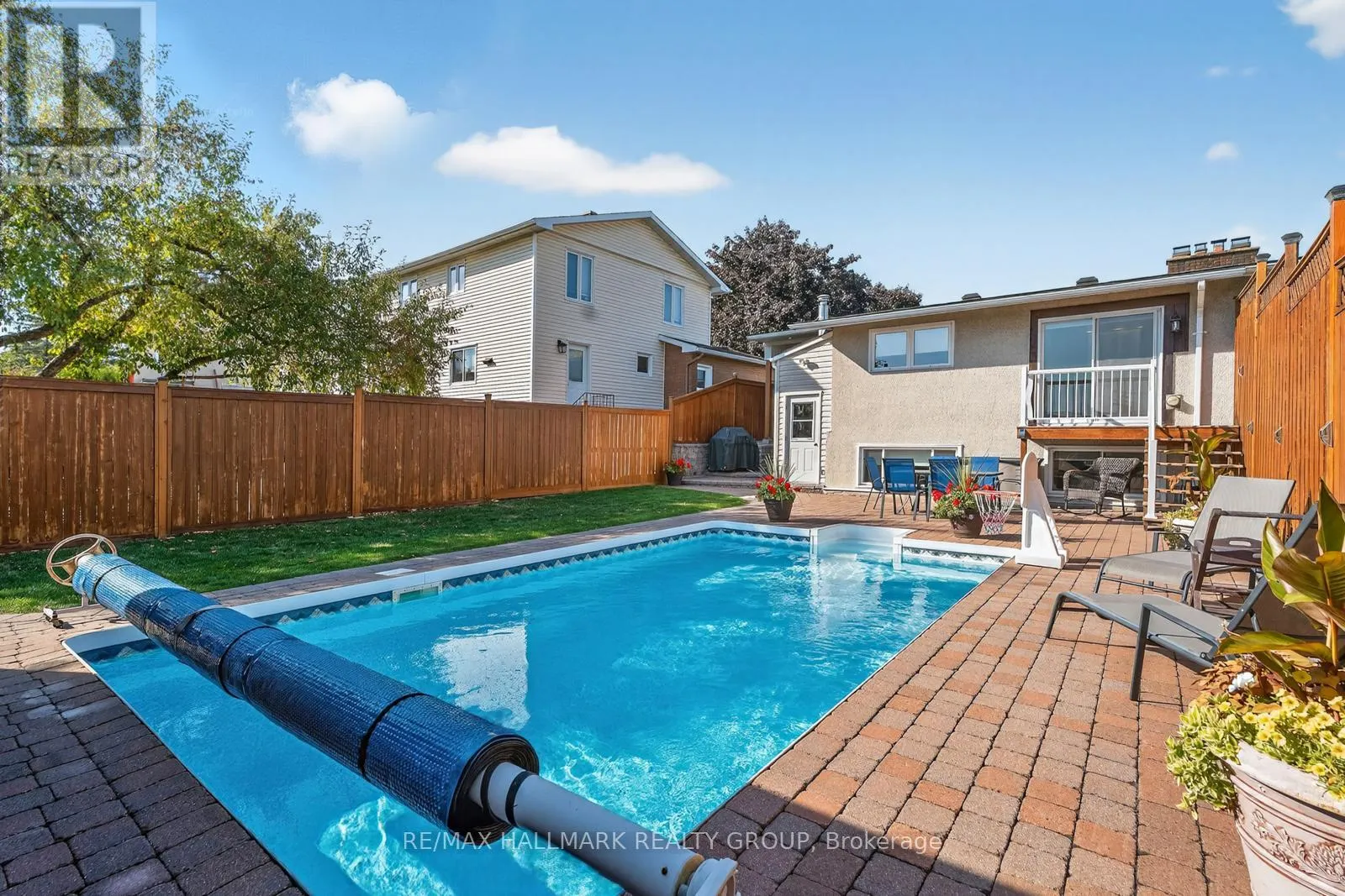 1816 APPLEGROVE COURT