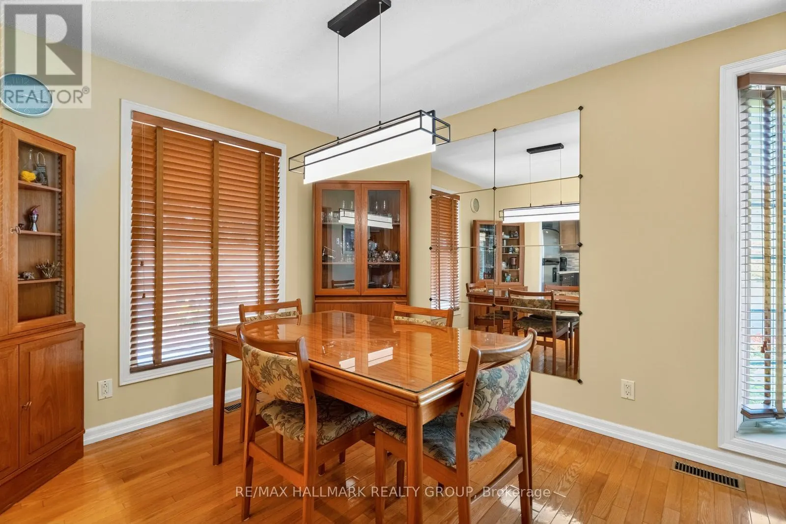 1816 APPLEGROVE COURT