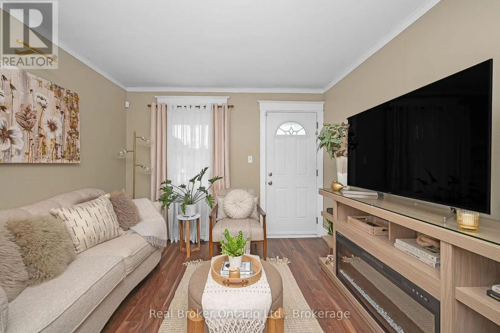 62 WEXFORD AVENUE N