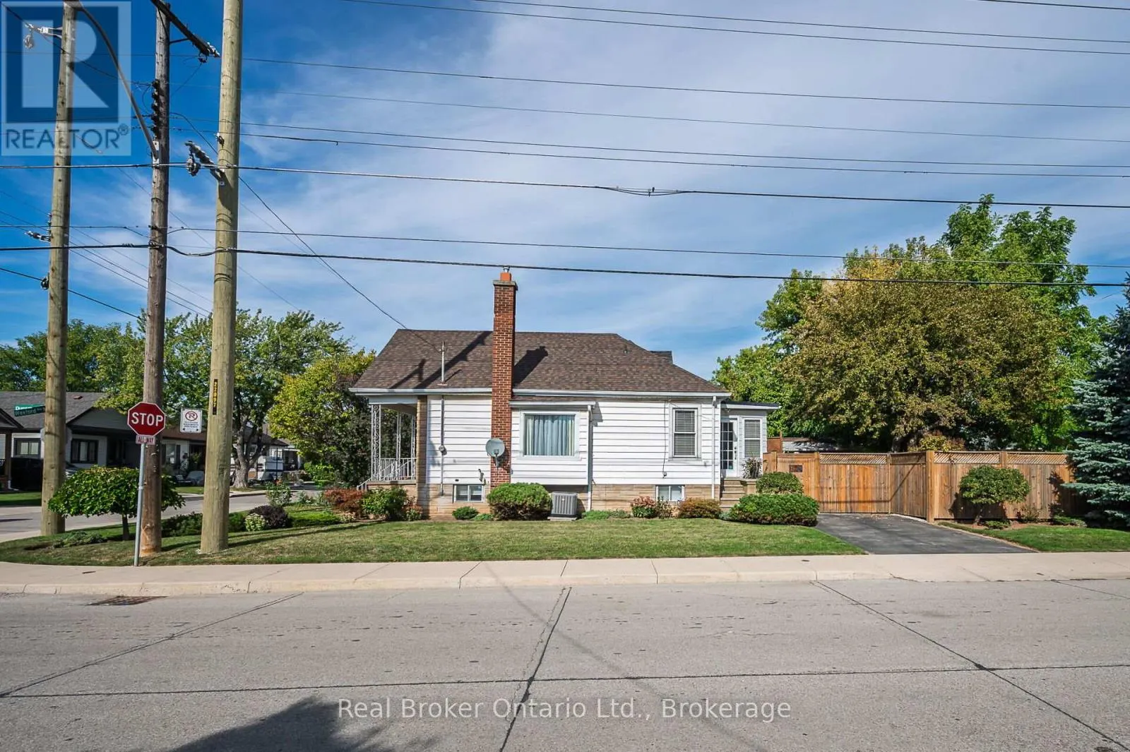 62 WEXFORD AVENUE N
