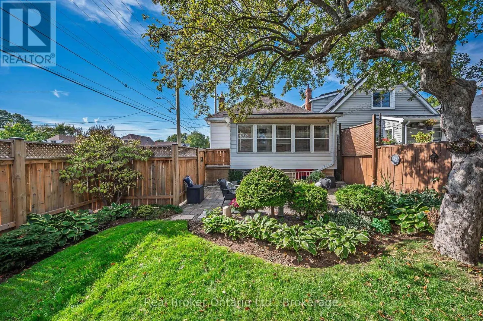 62 WEXFORD AVENUE N