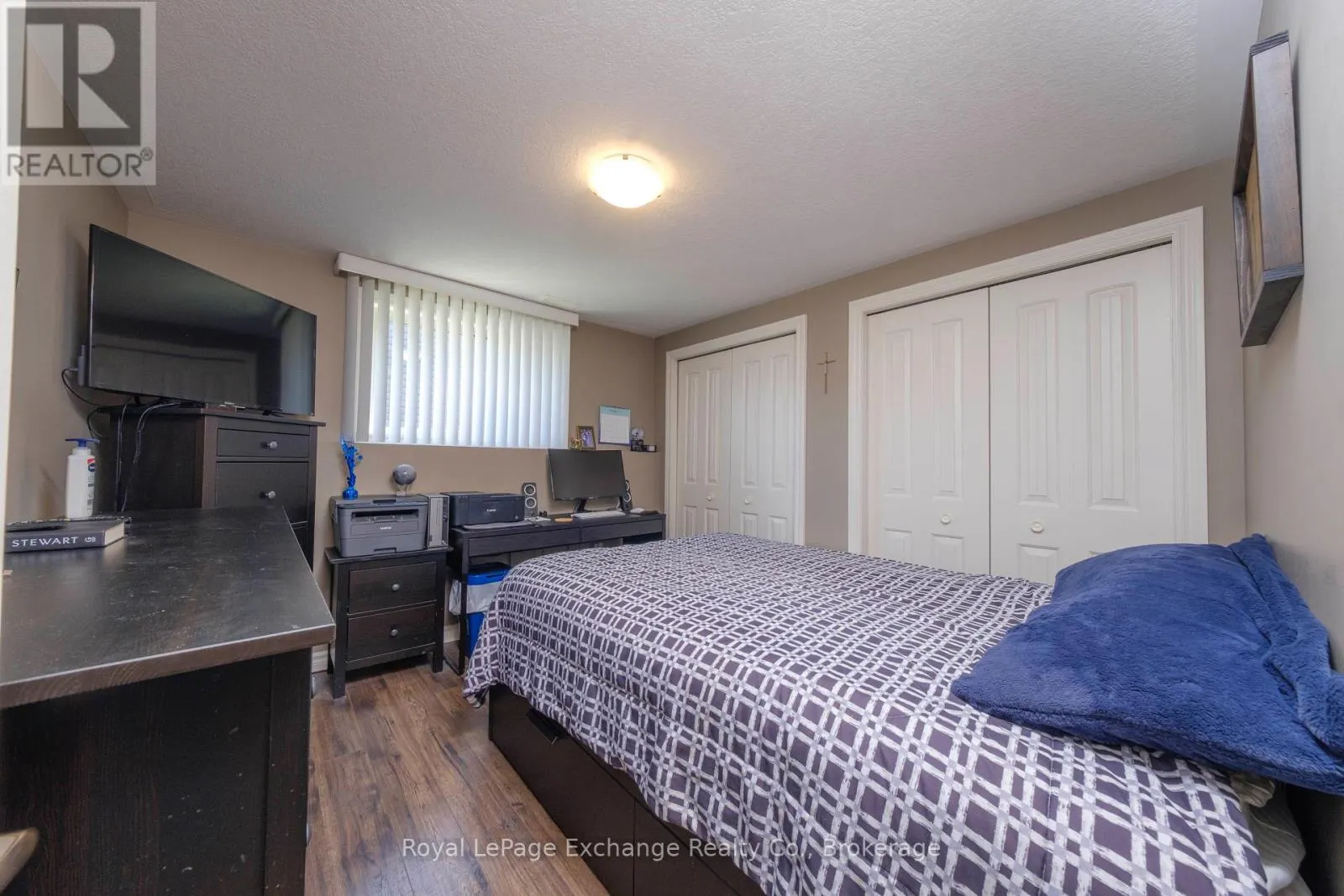 54 LAKEFIELD DRIVE