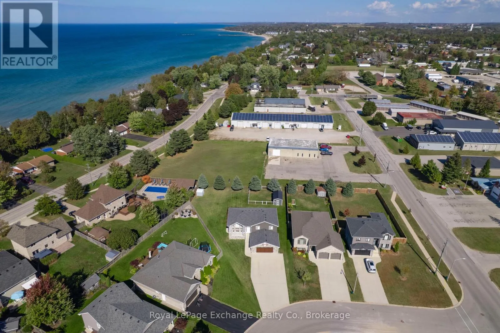 54 LAKEFIELD DRIVE