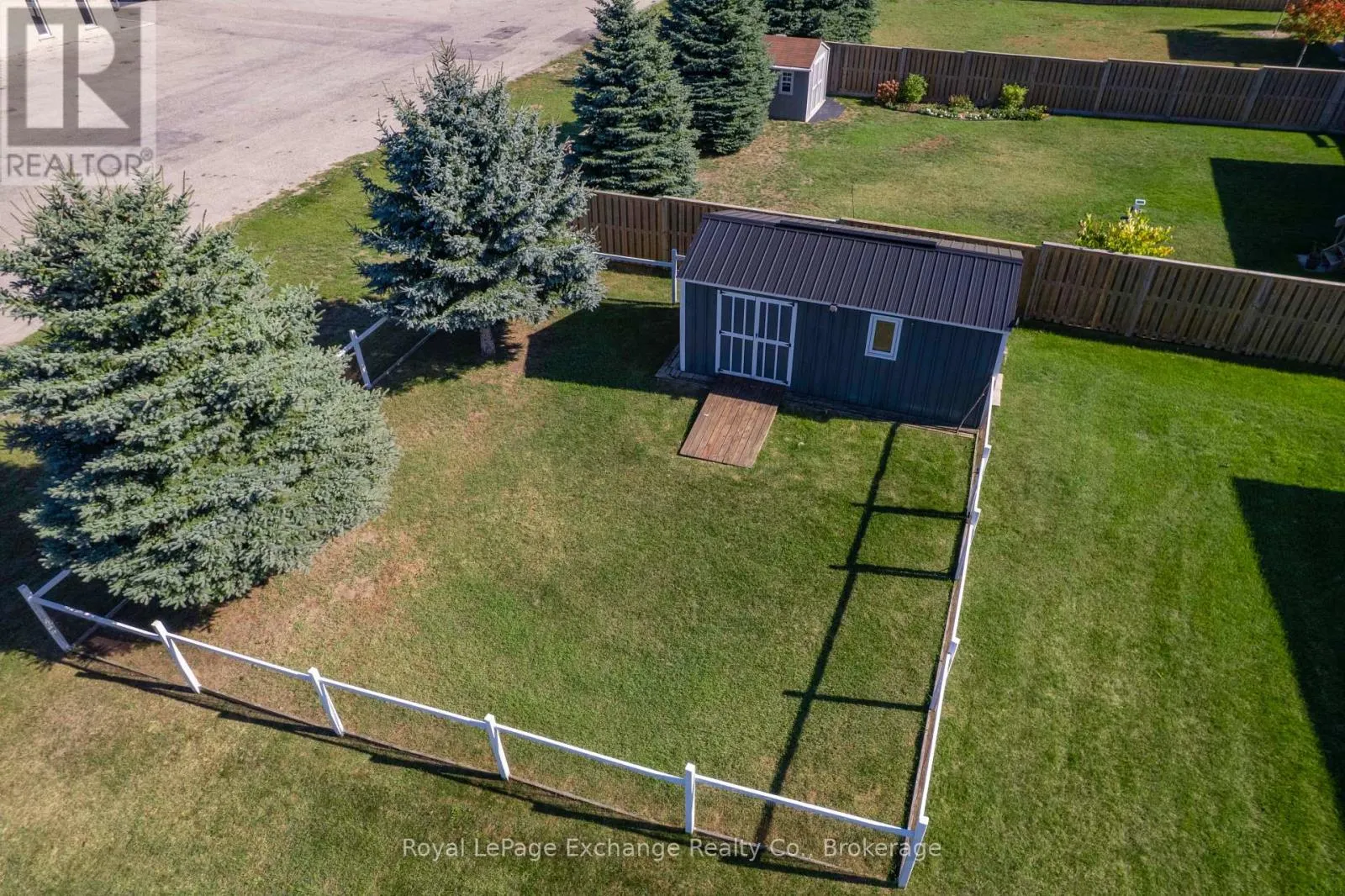 54 LAKEFIELD DRIVE