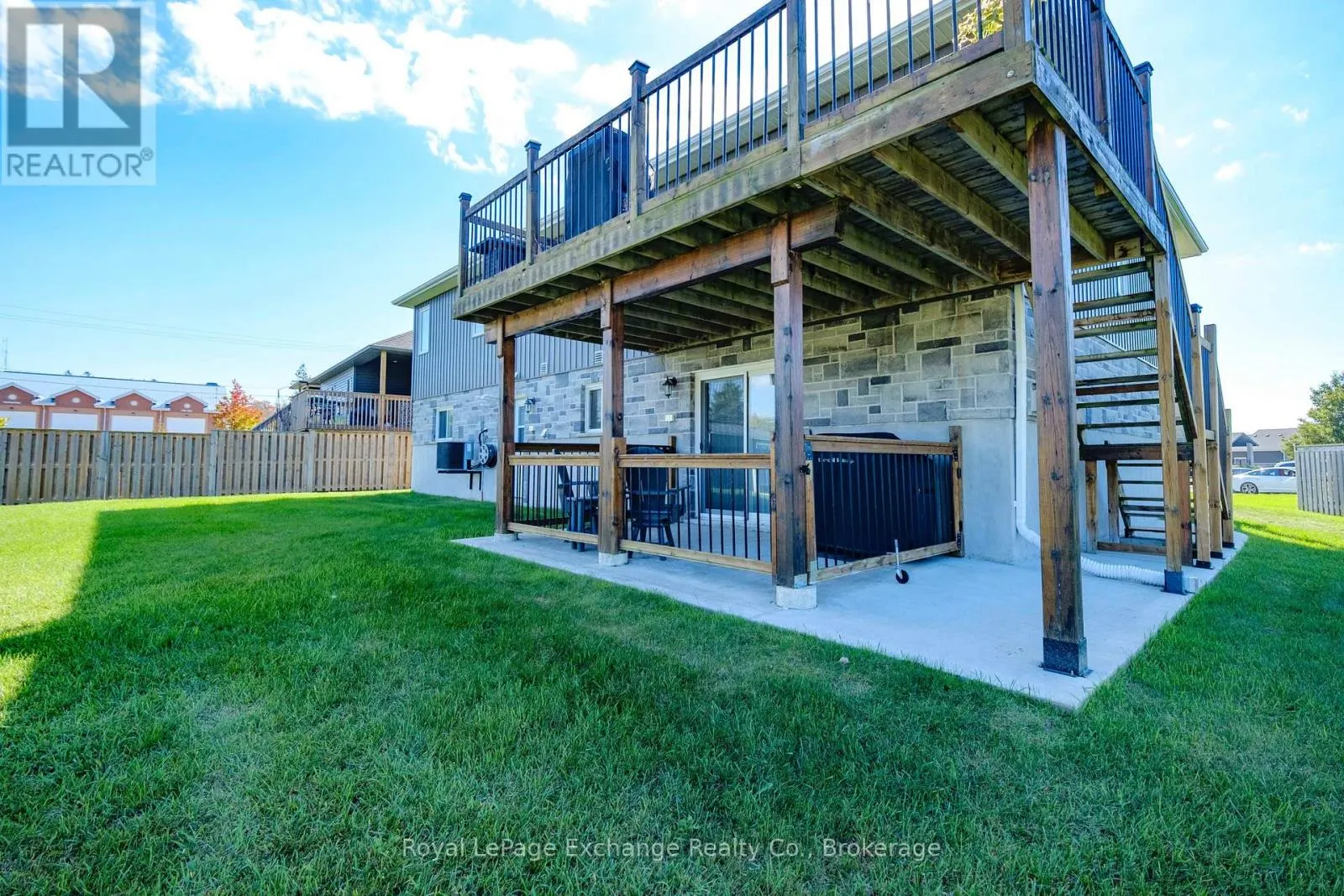 54 LAKEFIELD DRIVE