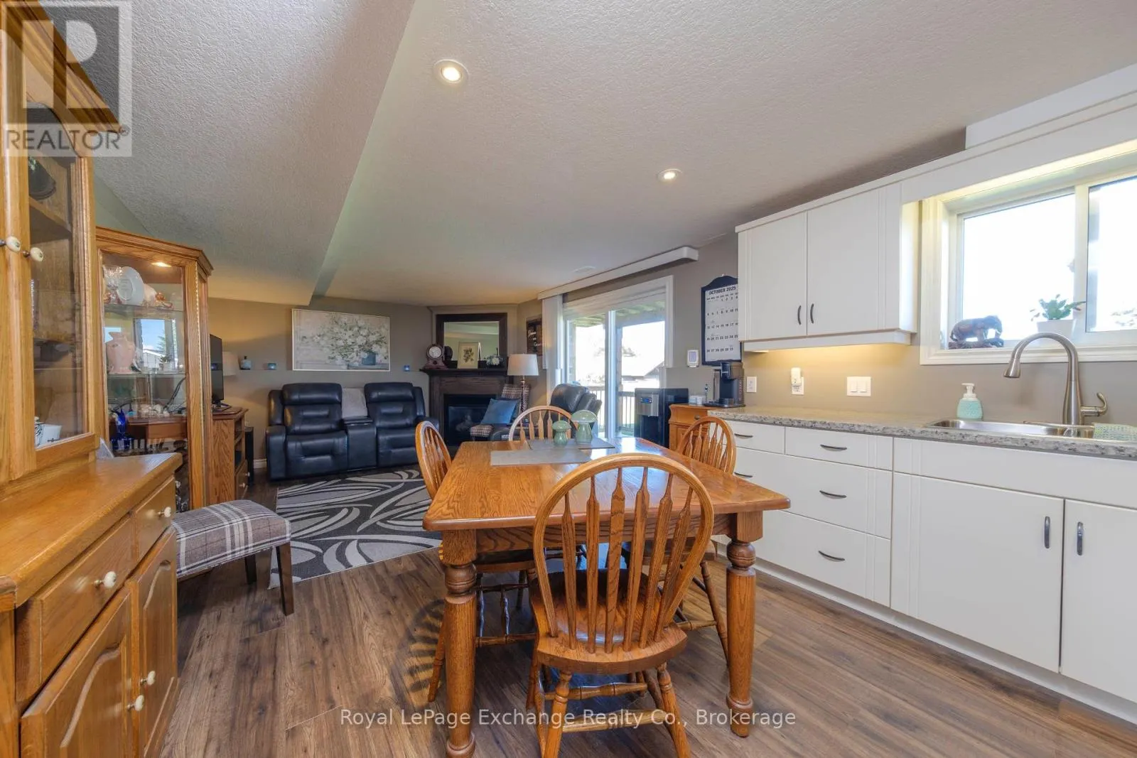 54 LAKEFIELD DRIVE