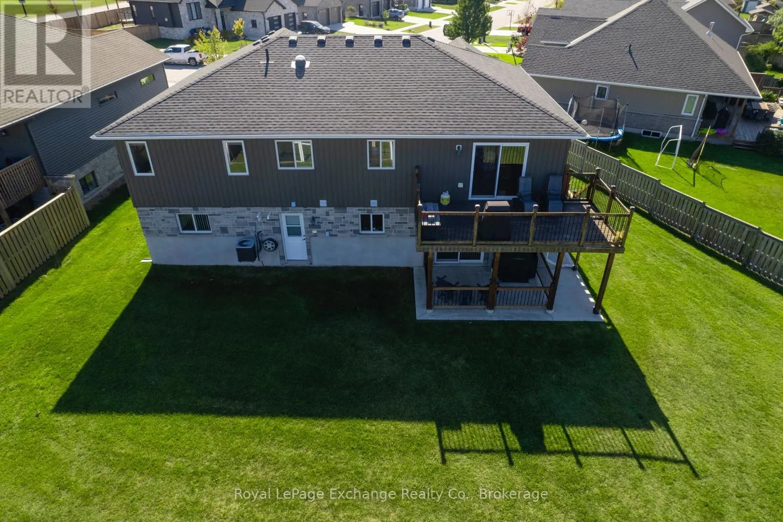 54 LAKEFIELD DRIVE