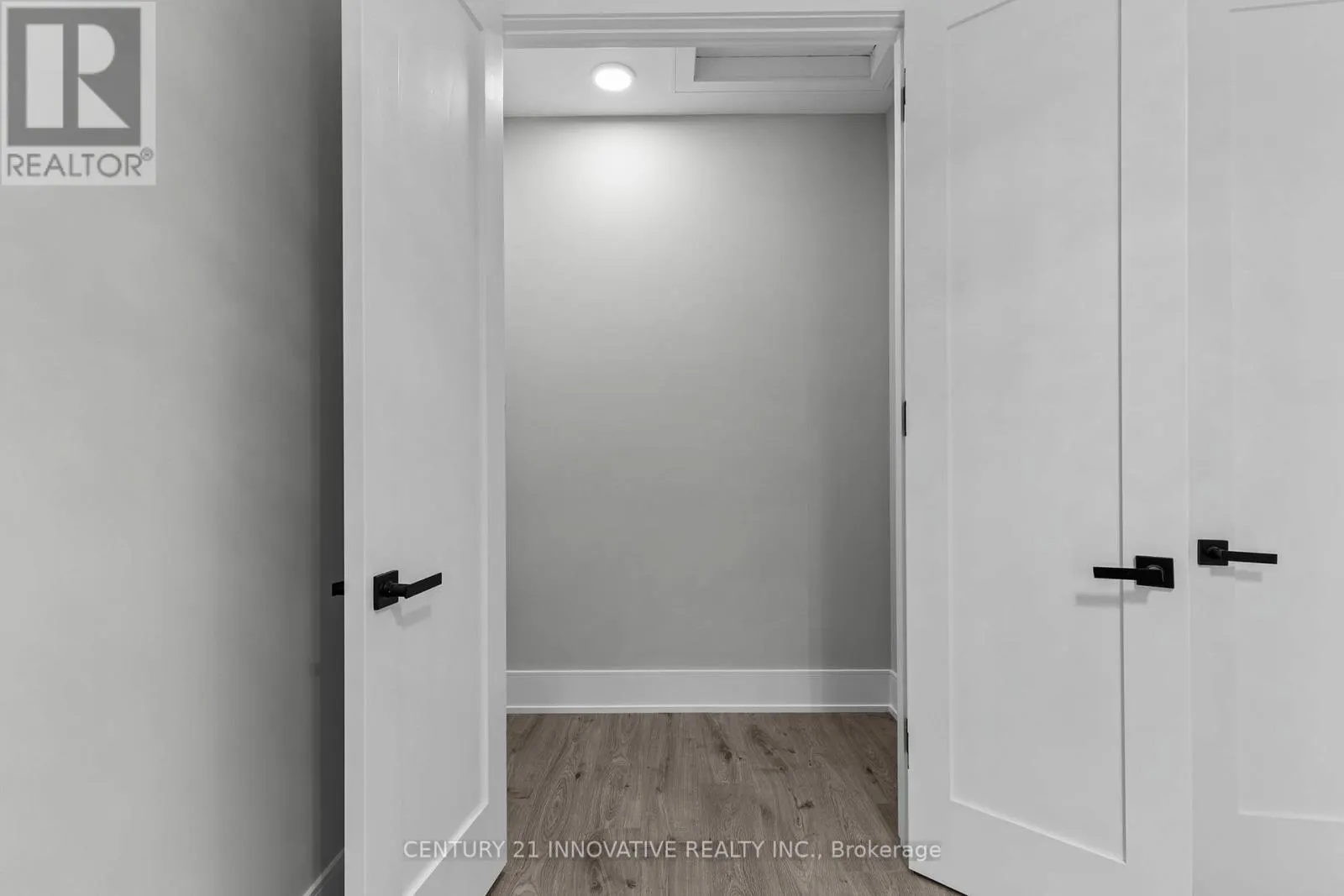 15 GRANT COURT
