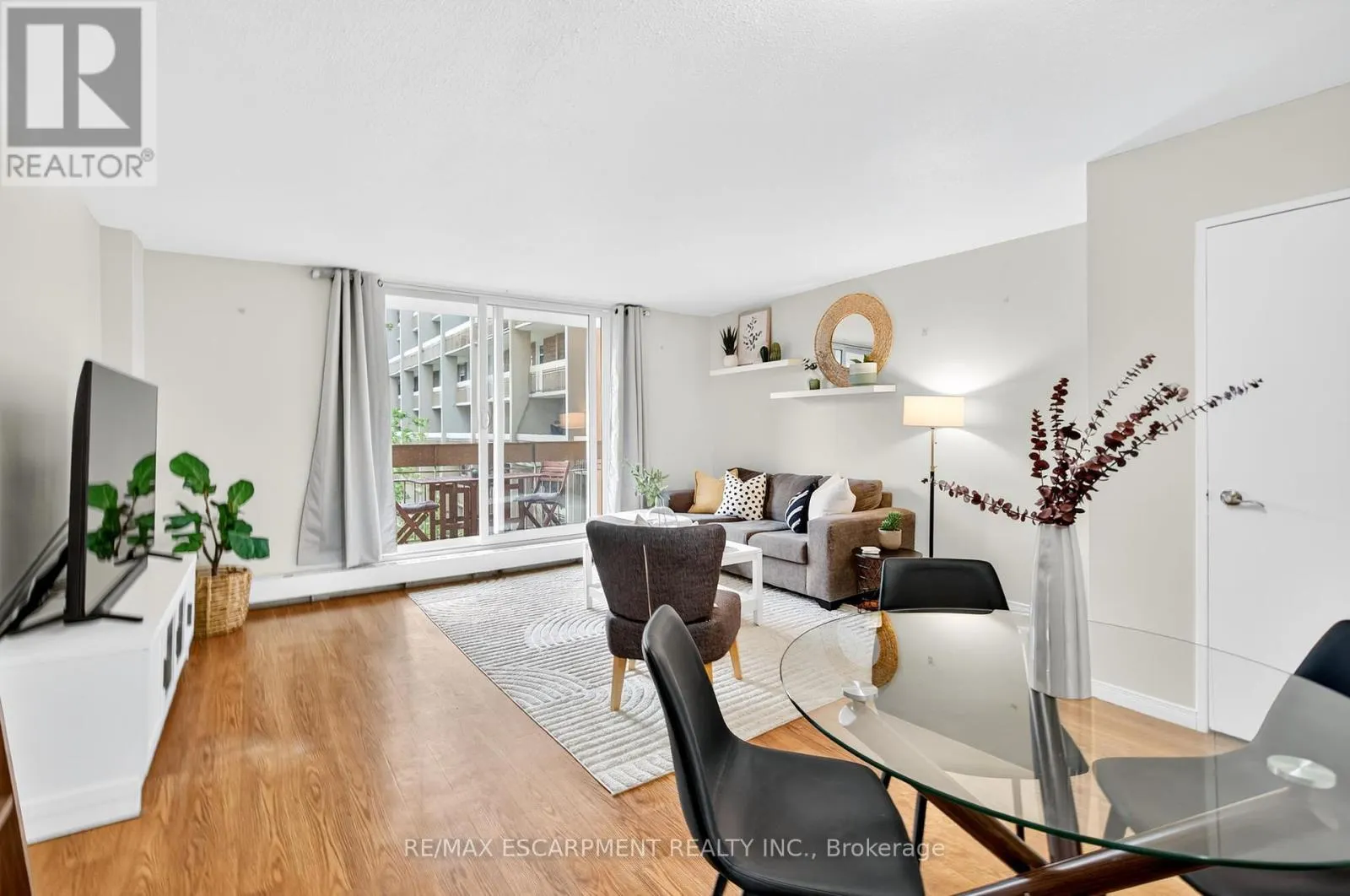 320 - 350 QUIGLEY ROAD