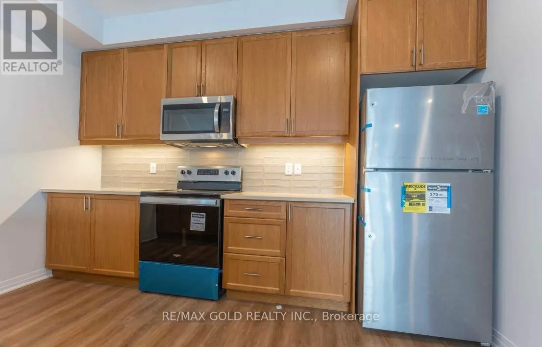 #58 - 51 SPARROW AVENUE