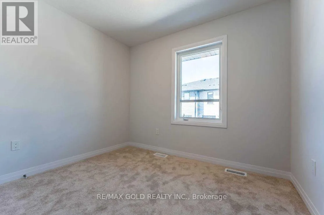 #58 - 51 SPARROW AVENUE
