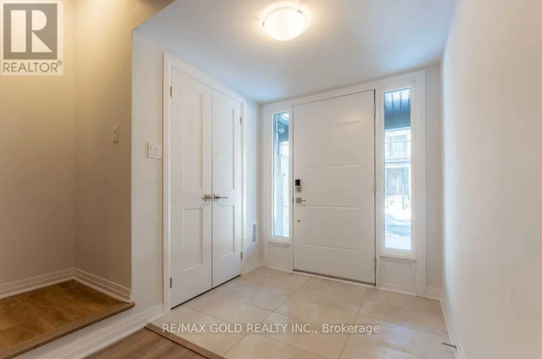 #58 - 51 SPARROW AVENUE