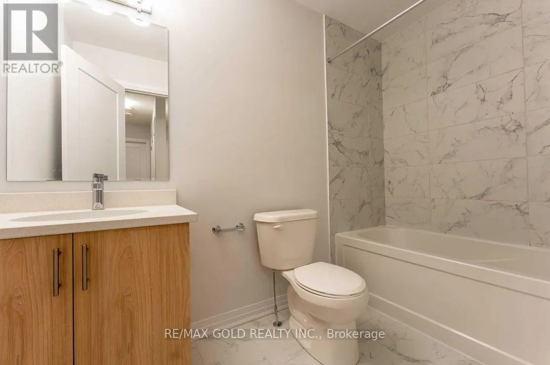 #58 - 51 SPARROW AVENUE