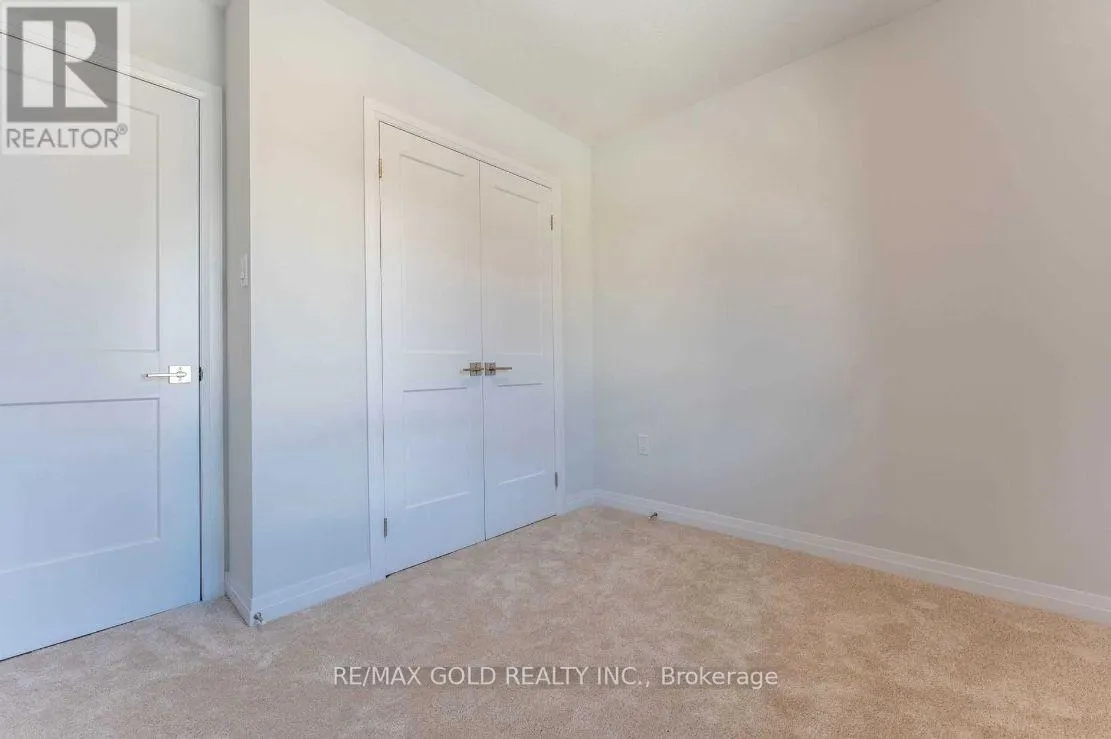 #58 - 51 SPARROW AVENUE