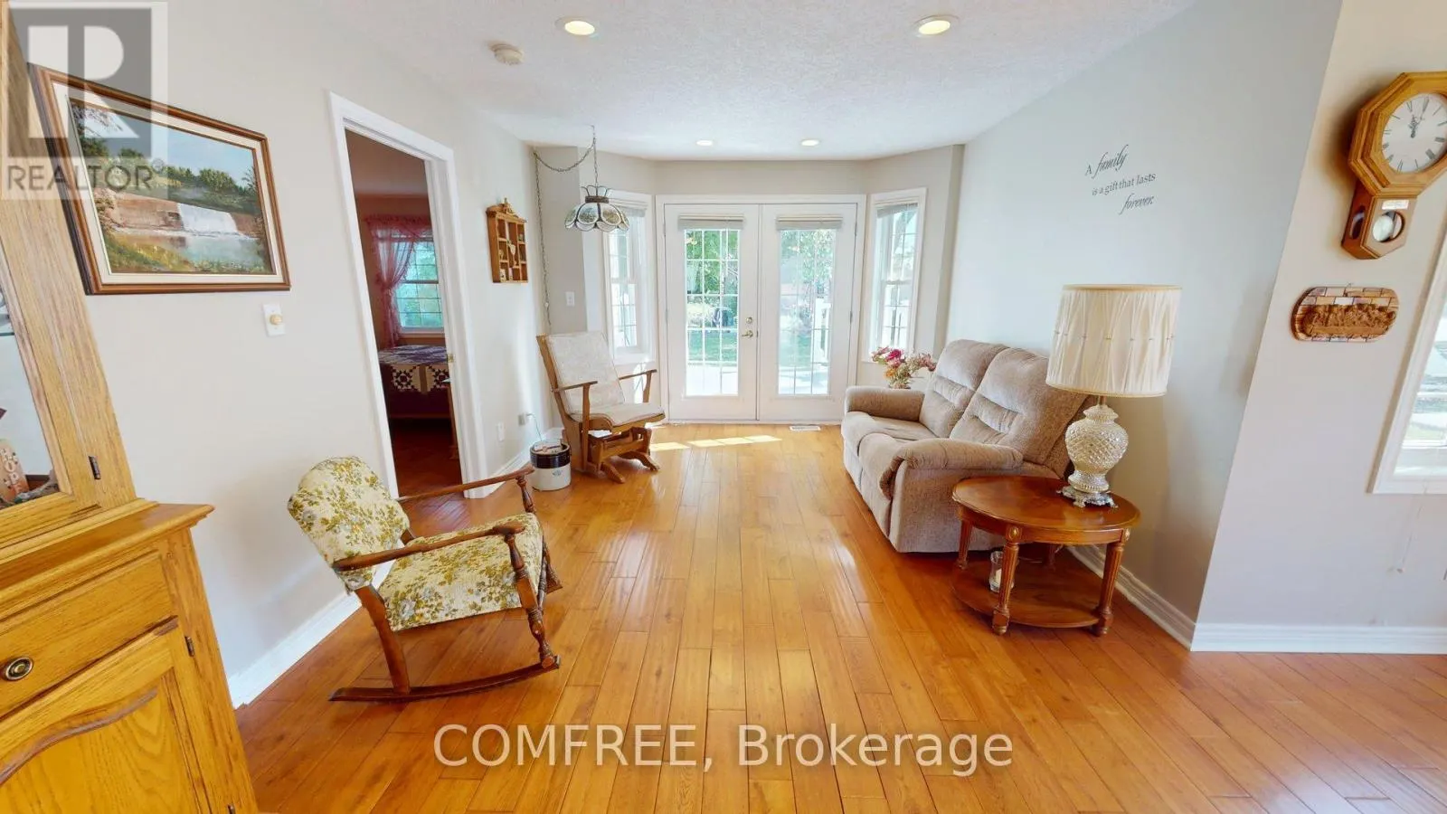 12 - 12 POND VIEW DRIVE