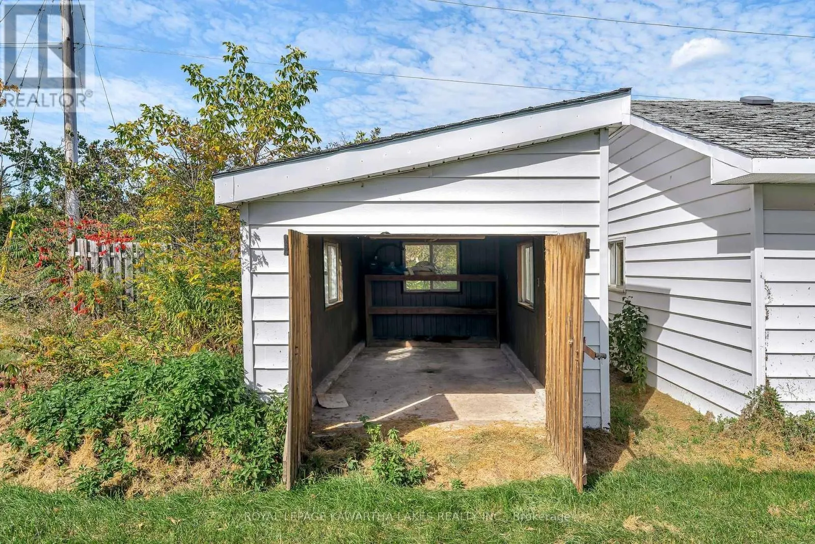 1240 MEADOWVIEW ROAD