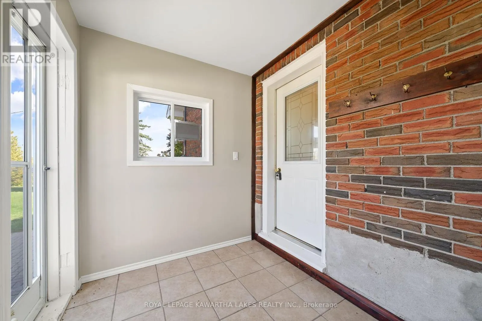 1240 MEADOWVIEW ROAD