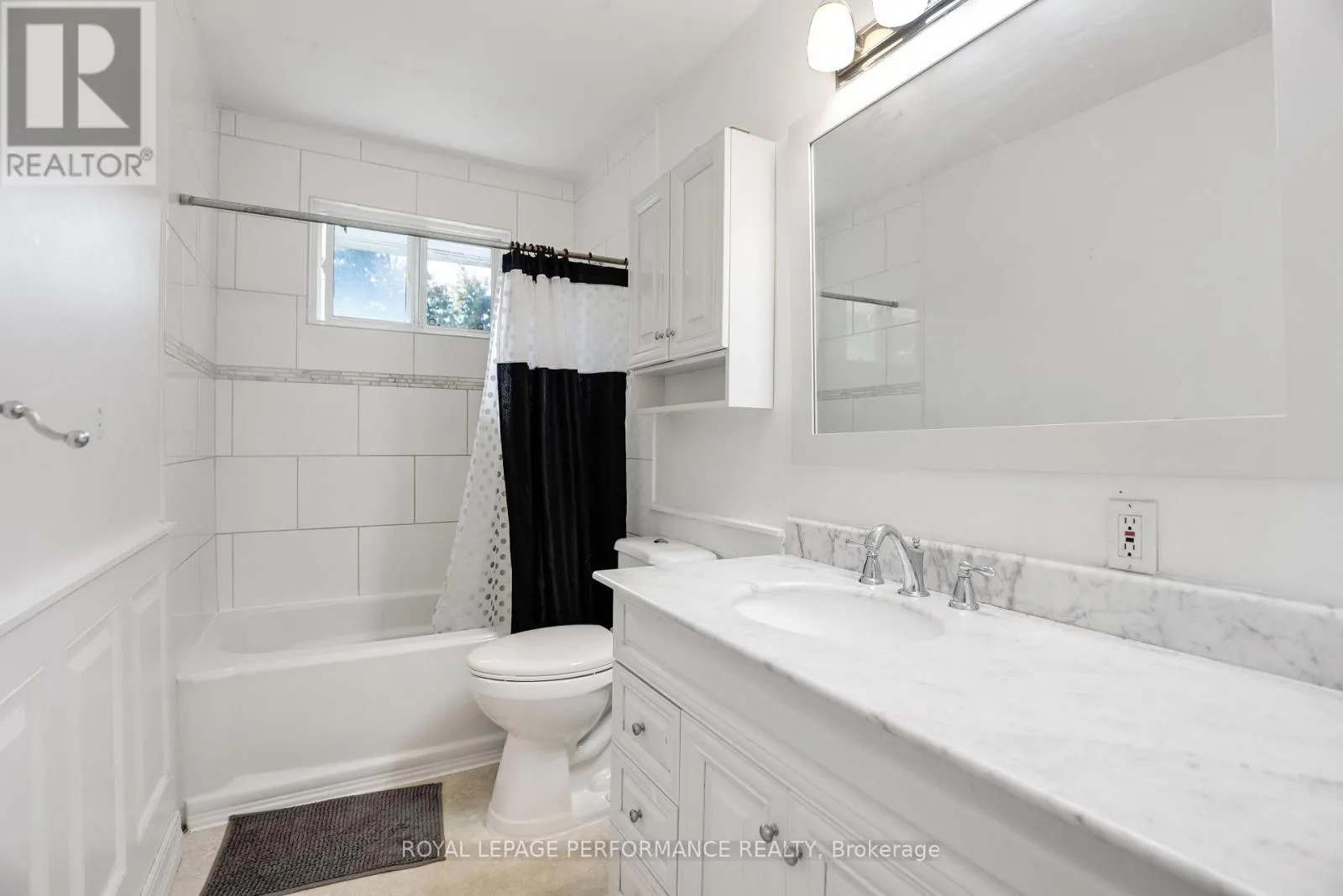 142 MEADOWLANDS DRIVE W