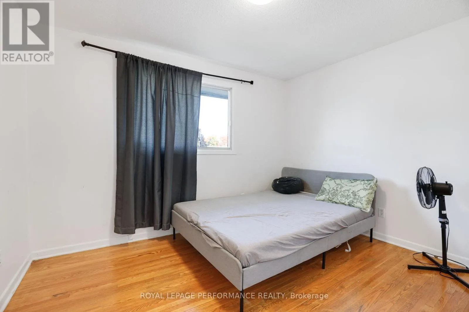 142 MEADOWLANDS DRIVE W