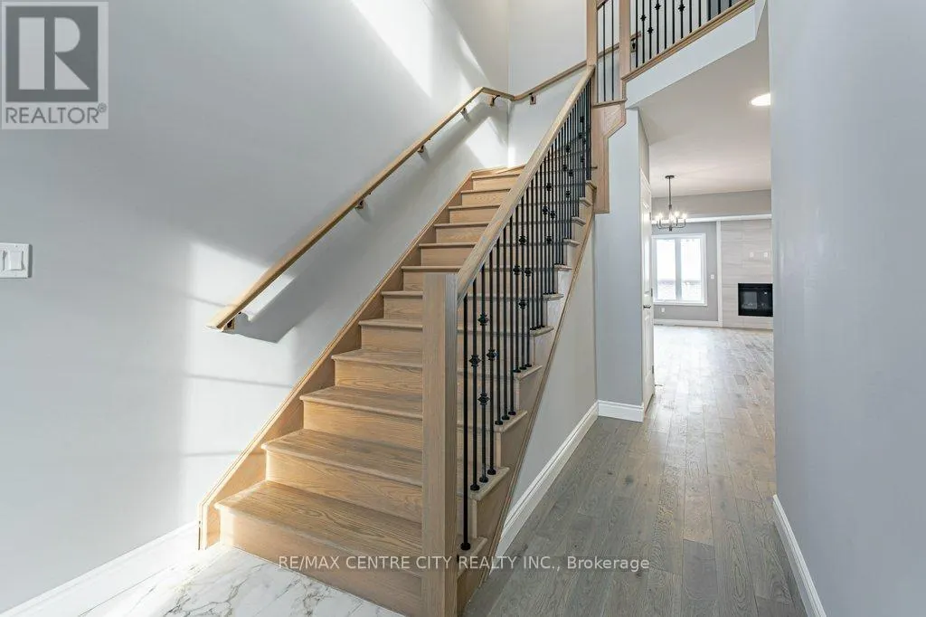 1596 NOAH BEND