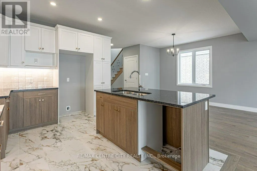 1596 NOAH BEND