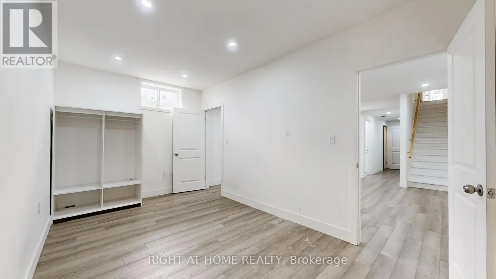 1608 CAPRI CRESCENT