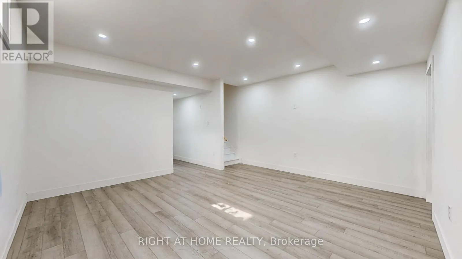 1608 CAPRI CRESCENT