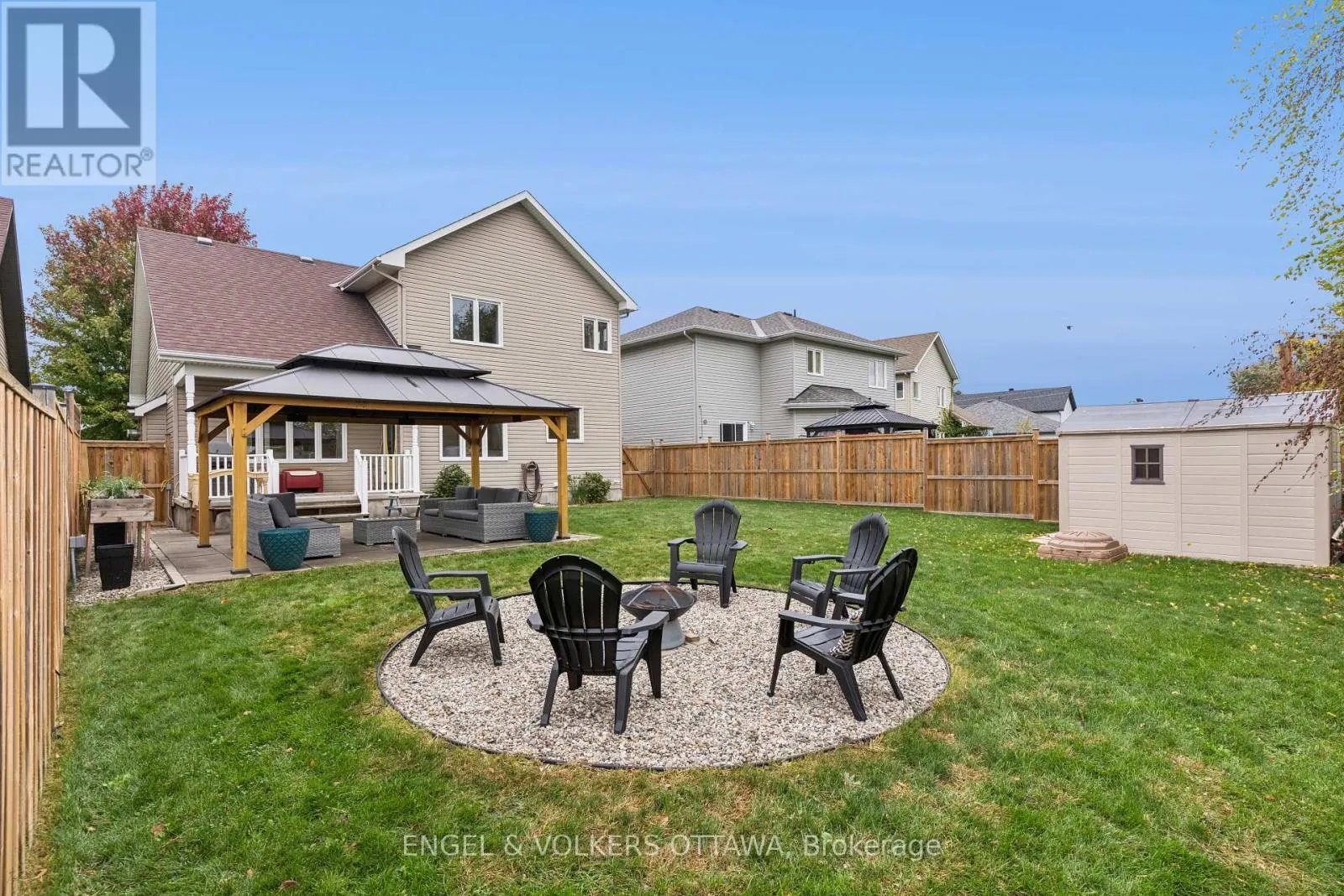 161 DES PINS STREET