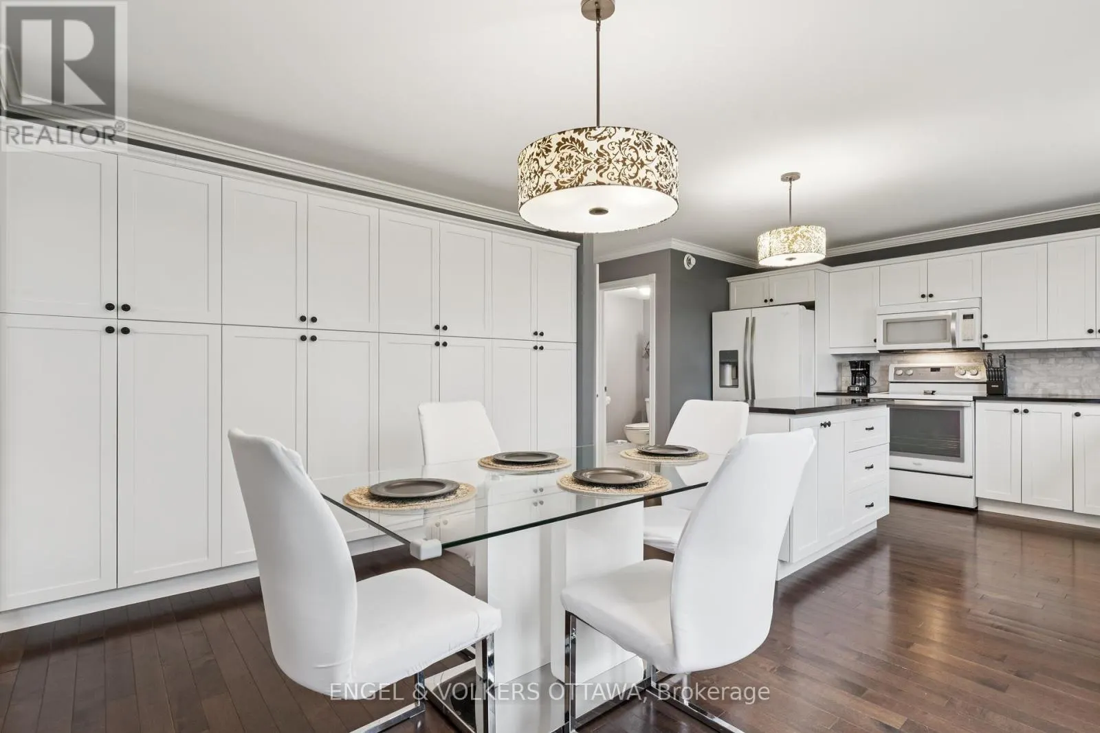 161 DES PINS STREET