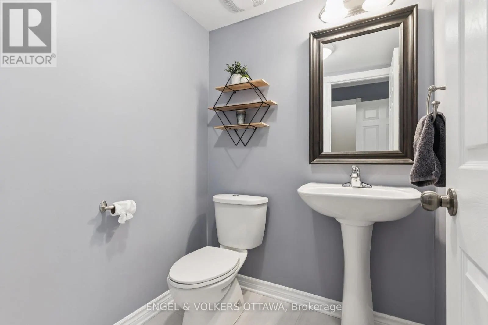 161 DES PINS STREET