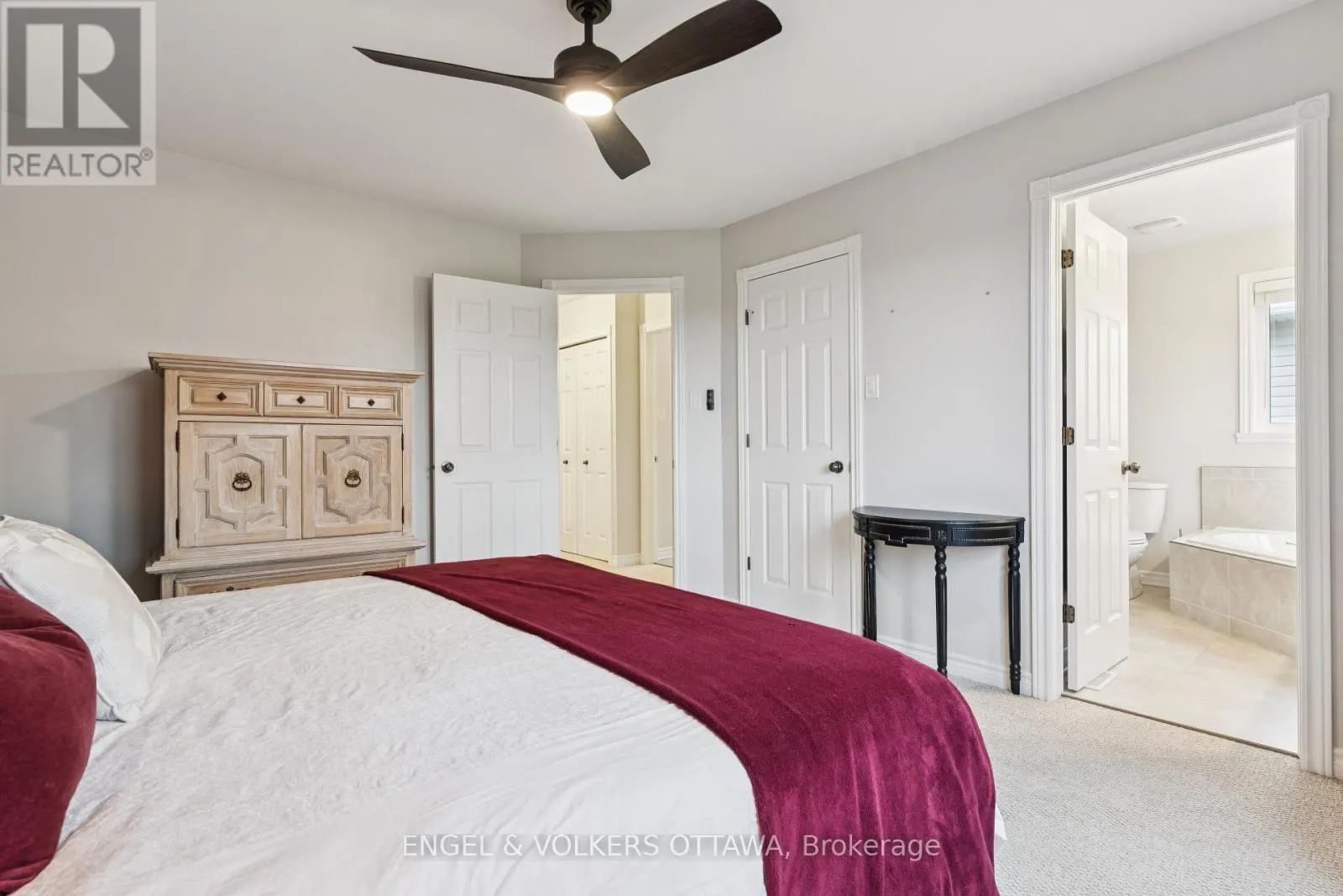 161 DES PINS STREET