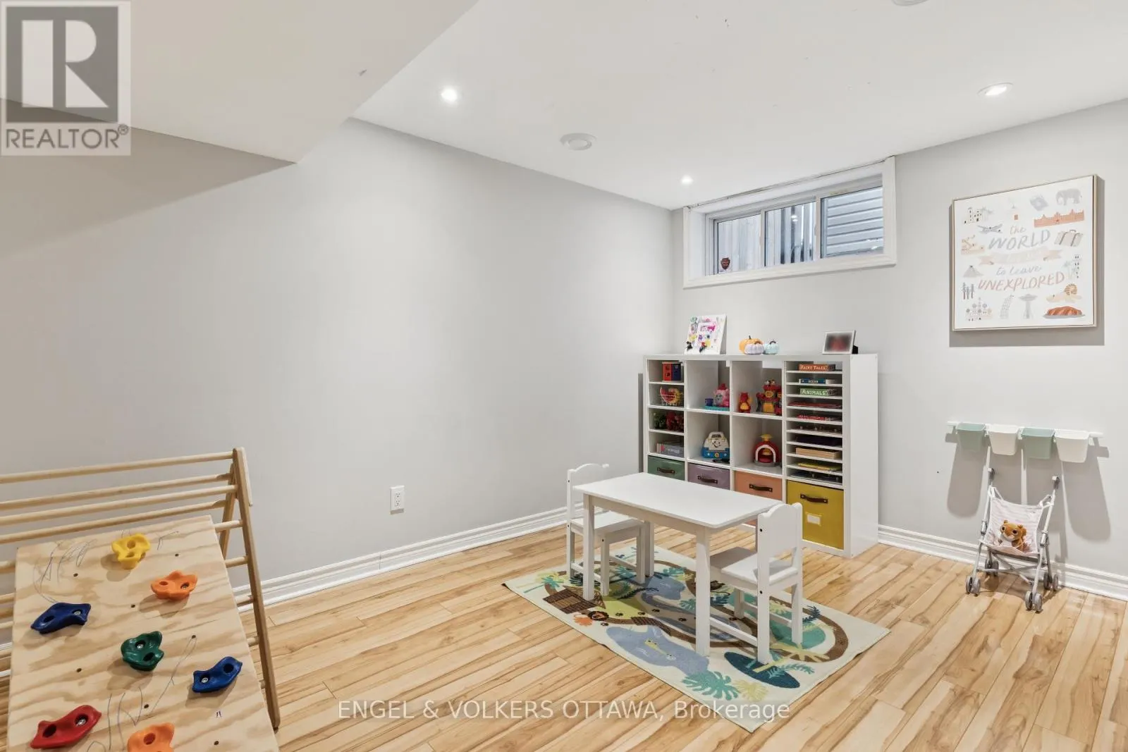 161 DES PINS STREET