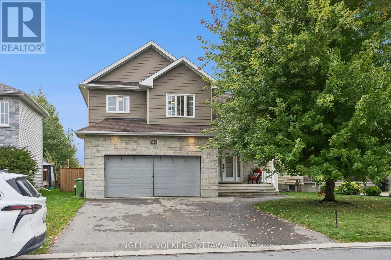 161 DES PINS STREET